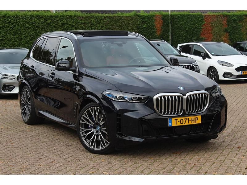 Zwart Gebruikt 2023 BMW X5 SUV | € 86.950 (Eerlijke prijs) - Afbeelding 1/4