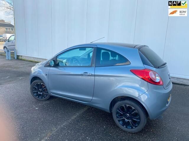 Grijs Gebruikt 2010 Ford Ka Titanium Hatchback | € 2.250 (Eerlijke prijs) - Afbeelding 1/4