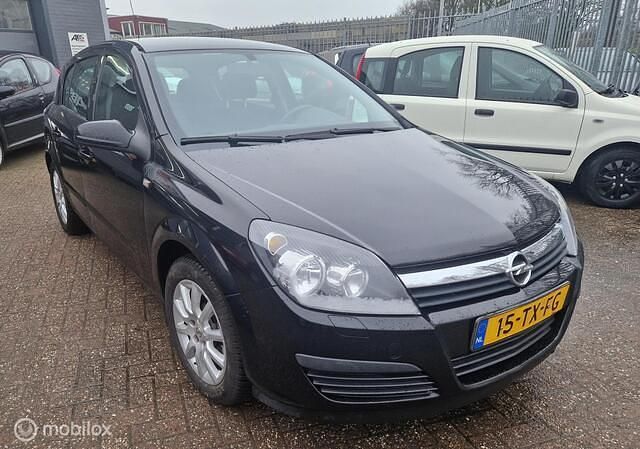 Occasion Opel Astra Edition 105 PK (77 kW) 2007 Zwart Hatchback