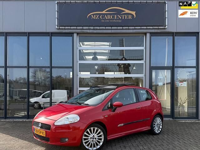 Occasion Fiat Grande Punto 95 PK (69 kW) 2006 Rood Hatchback