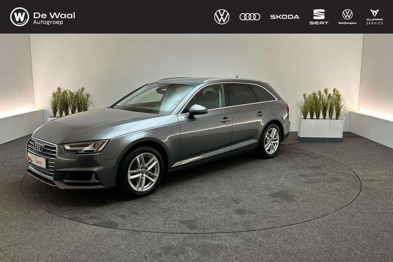 Grijs, metallic lak Gebruikt 2019 Audi A4 Sport Stationwagen | € 21.900 (Eerlijke prijs) - Afbeelding 1/3