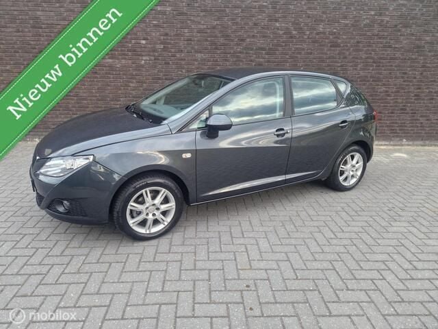Grijs Gebruikt 2010 Seat Ibiza Hatchback | € 4.650 (Eerlijke prijs) - Afbeelding 1/4