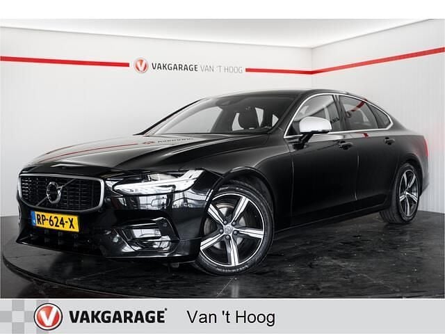 Zwart Gebruikt 2018 Volvo S90 R-Design Sedan | € 20.944 (Eerlijke prijs) - Afbeelding 1/4