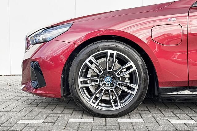 Occasion BMW 530e Comfort Edition 299 PK (219 kW) 2025 Rood Sedan