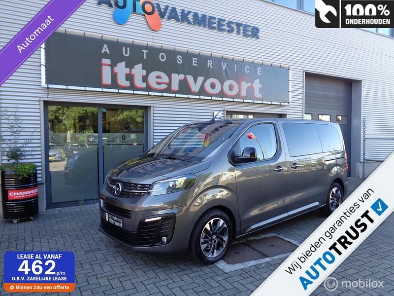 Grijs Gebruikt 2023 Opel Zafira MPV | € 28.850 - Afbeelding 1/4