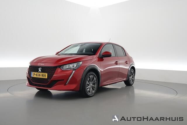 Rood Gebruikt 2021 Peugeot e-208 Allure Hatchback | € 15.600 (Goede deal) - Afbeelding 1/3
