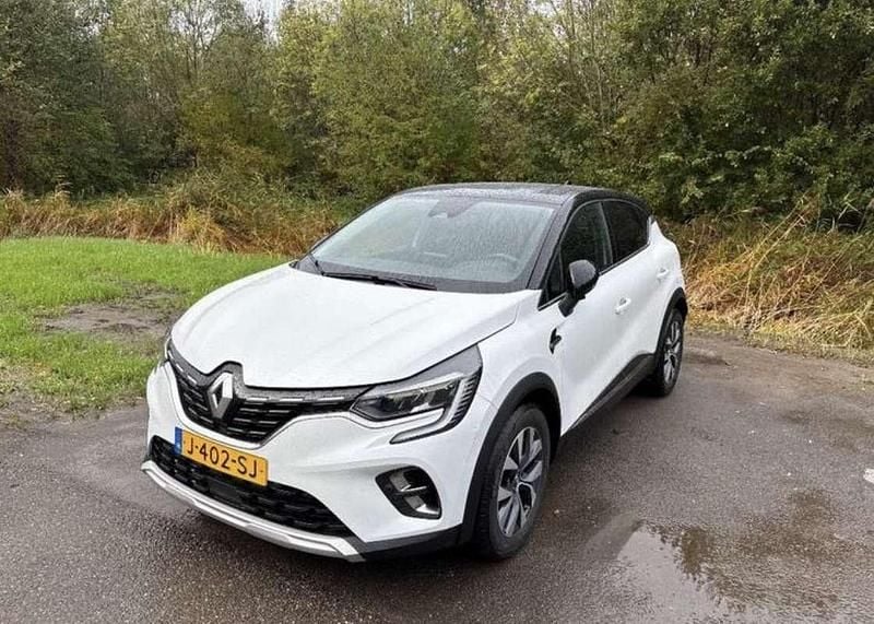 Wit Gebruikt 2020 Renault Captur Intens SUV | € 20.999 (Eerlijke prijs) - Afbeelding 1/4