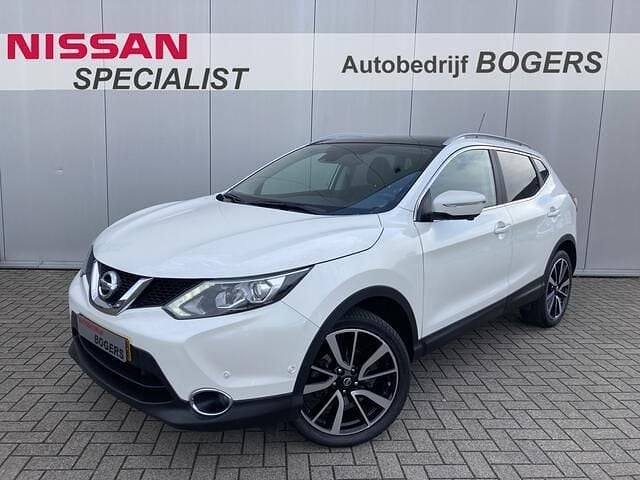 Wit Gebruikt 2014 Nissan Qashqai Tekna SUV | € 13.840 (Eerlijke prijs) - Afbeelding 1/4