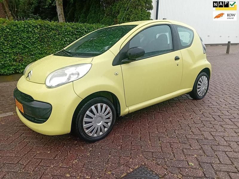 Geel Gebruikt 2007 Citroën C1 Hatchback | € 1.650 (Eerlijke prijs) - Afbeelding 1/4