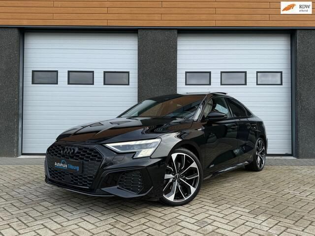 Zwart Gebruikt 2021 Audi A3 S-Line Sedan | € 37.490 - Afbeelding 1/4