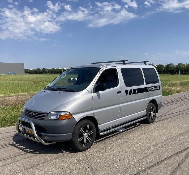 Gebruikt 2002 Toyota HiAce MPV | € 5.800 - Afbeelding 1/4