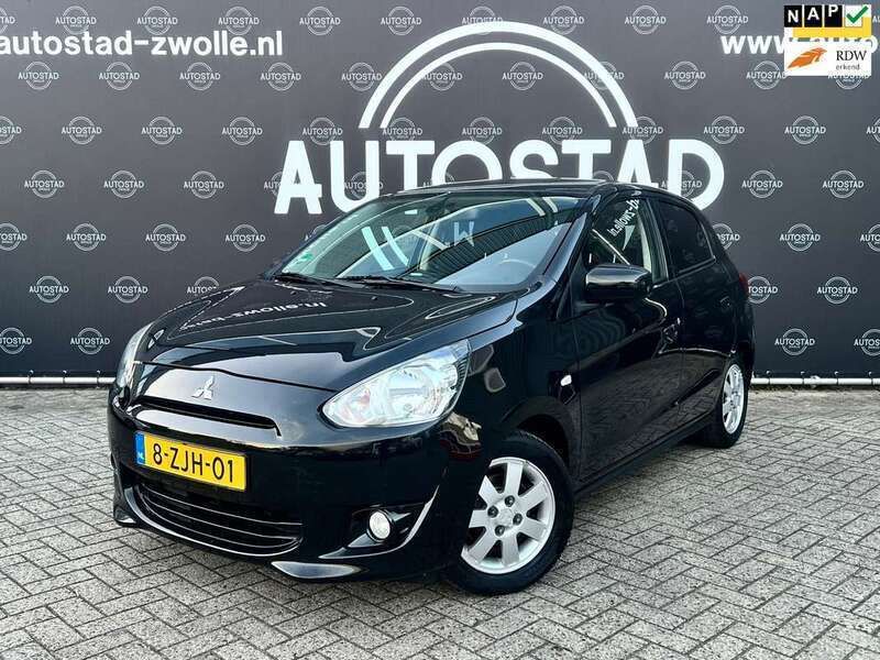 Zwart, metallic lak Gebruikt 2015 Mitsubishi Space Star Hatchback | € 4.999 (Eerlijke prijs) - Afbeelding 1/4