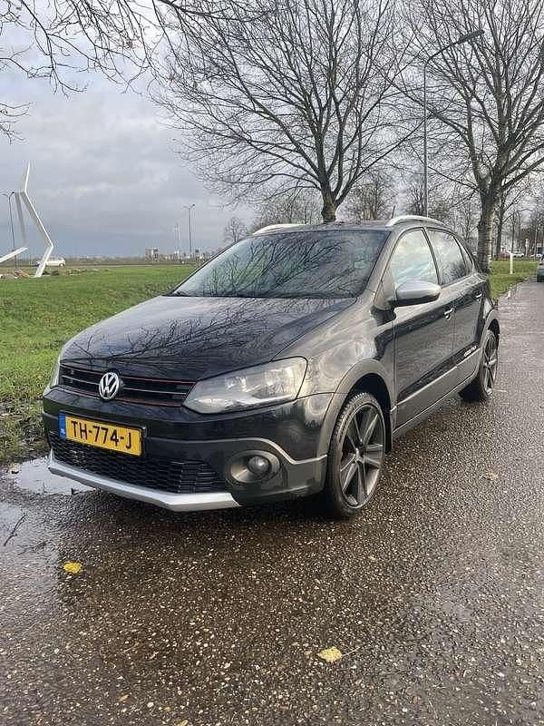 Zwart Occasion 2010 VW Polo Cross Hatchback | € 4.500 (Eerlijke prijs) - Afbeelding 1/4