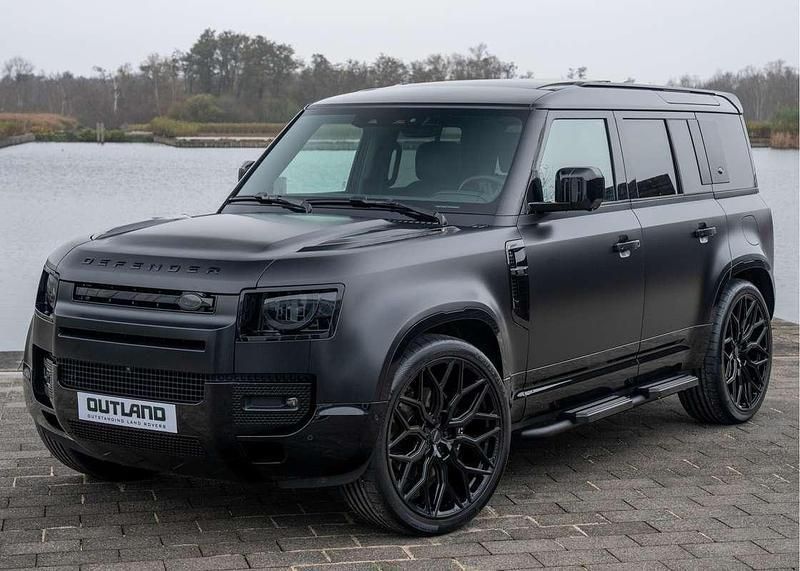 Grijs Nieuw 2025 Land Rover Defender HSE Dynamic SUV | € 132.900 - Afbeelding 1/4