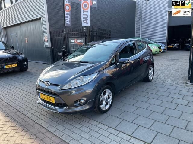 Occasion Ford Fiesta Ghia 82 PK (60 kW) 2010 Grijs Hatchback