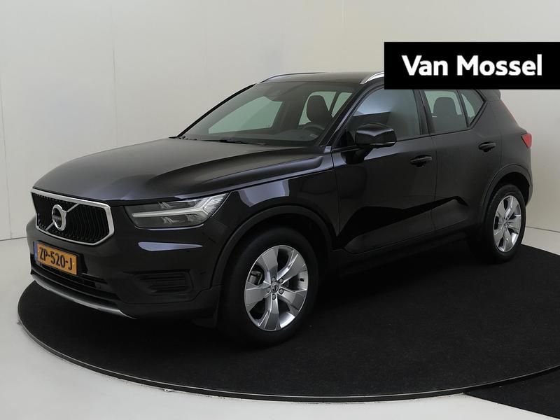 Zwart Gebruikt 2019 Volvo XC40 Momentum SUV | € 30.935 (Goede deal) - Afbeelding 1/4