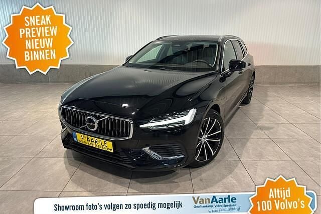 Zwart Gebruikt 2022 Volvo V60 Core Stationwagen | € 34.450 (Super prijs) - Afbeelding 1/3