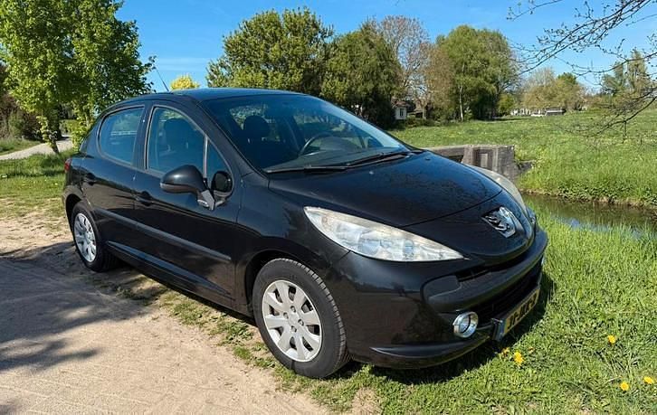 Occasion Peugeot 207 95 PK (69 kW) 2009 Sedan