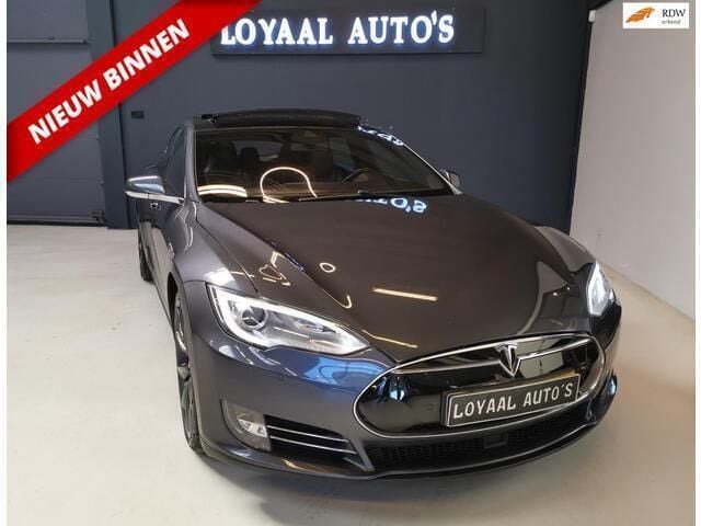 Grijs Gebruikt 2016 Tesla Model S Sedan | € 25.000 (Eerlijke prijs) - Afbeelding 1/4