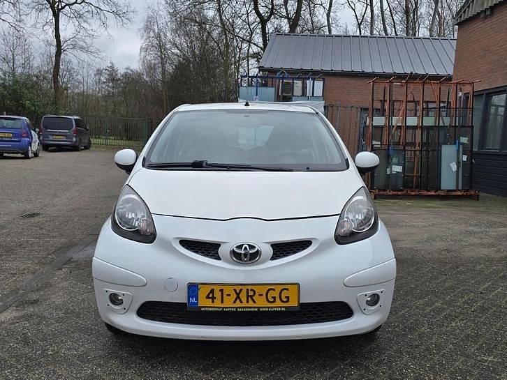 Occasion Toyota Aygo Sport 68 PK (50 kW) 2007 Wit Hatchback