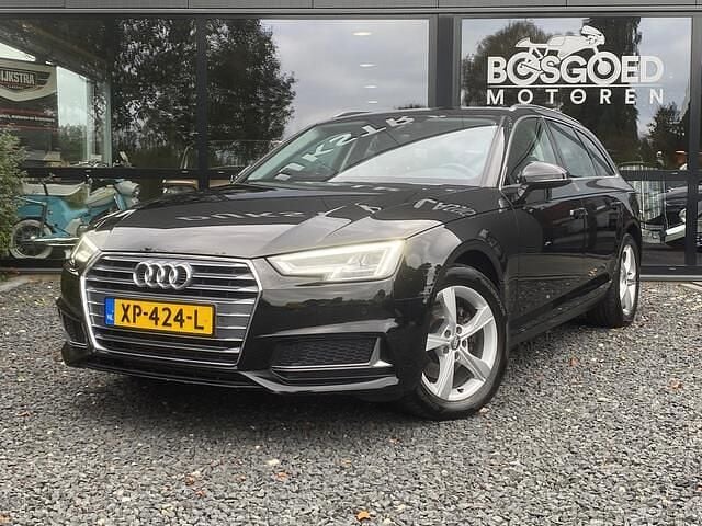 Zwart Gebruikt 2019 Audi A4 Sport Stationwagen | € 21.400 (Goede deal) - Afbeelding 1/4
