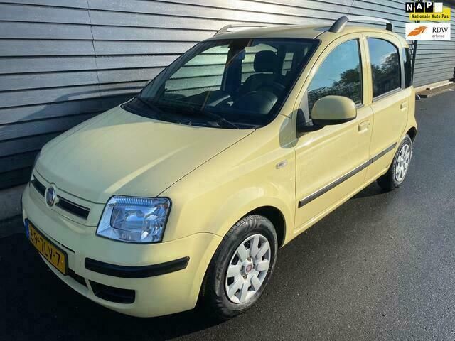 Geel Gebruikt 2012 Fiat Panda Hatchback | € 4.995 (Goede deal) - Afbeelding 1/4