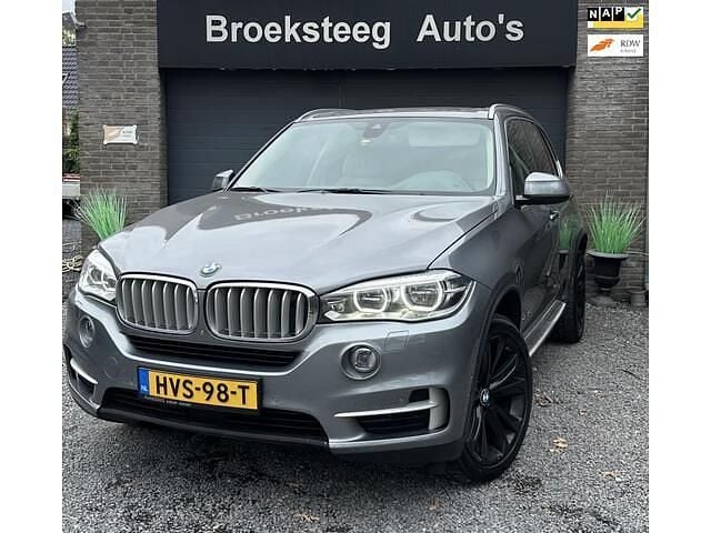 Grijs Gebruikt 2015 BMW X5 Executive SUV | € 20.950 (Eerlijke prijs) - Afbeelding 1/4
