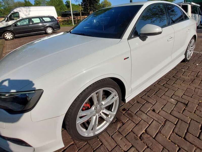 Wit Gebruikt 2016 Audi A3 Sedan | € 13.500 (Eerlijke prijs) - Afbeelding 1/4