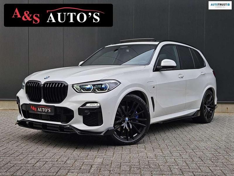 Wit (metallic) Occasion 2020 BMW X5 M Sport SUV | € 57.950 (Iets duurder) - Afbeelding 1/4