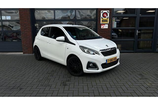 Wit Gebruikt 2014 Peugeot 108 Allure Hatchback | € 6.950 (Eerlijke prijs) - Afbeelding 1/4