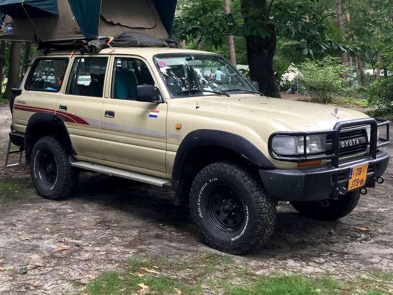 Beige Gebruikt 1994 Toyota Land Cruiser SUV | € 23.500 - Afbeelding 1/4