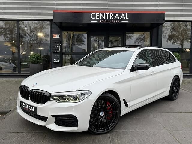 Wit Gebruikt 2020 BMW 540 M Sport Stationwagen | € 37.950 (Super prijs) - Afbeelding 1/4
