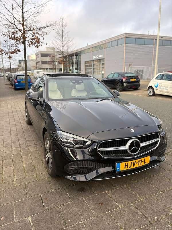 Occasion Mercedes C300 AMG line 204 PK (150 kW) 2022 Zwart Sedan