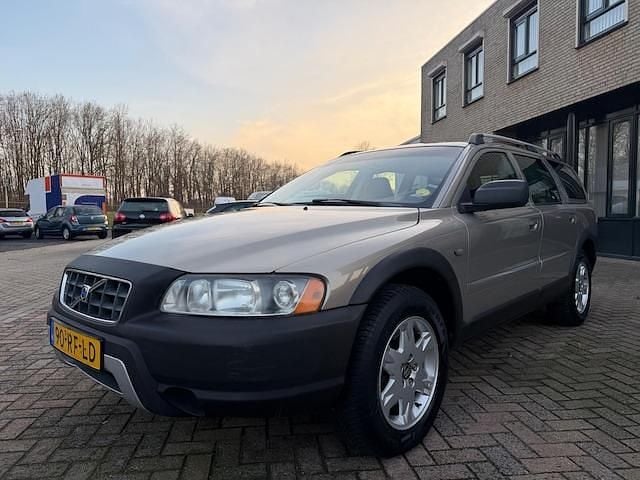 Occasion Volvo XC70 Kinetic 210 PK (154 kW) 2005 Beige Stationwagen