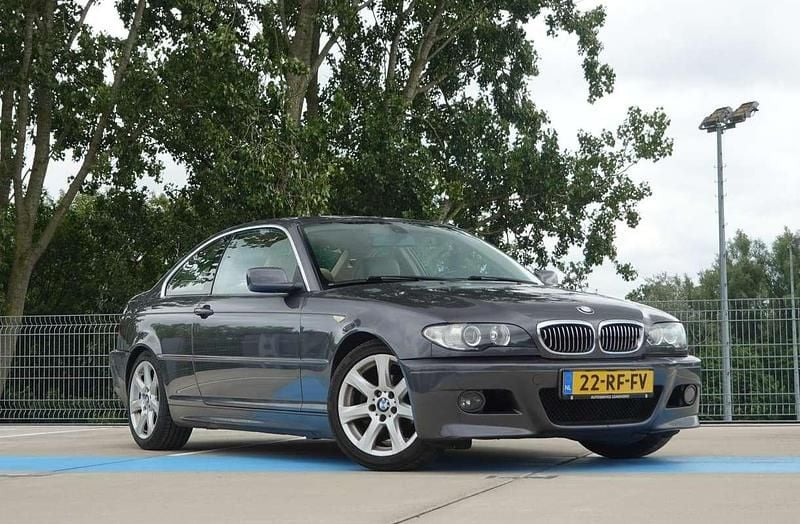 Grijs Gebruikt 2005 BMW 320 Coupé | € 7.000 (Goede deal) - Afbeelding 1/4