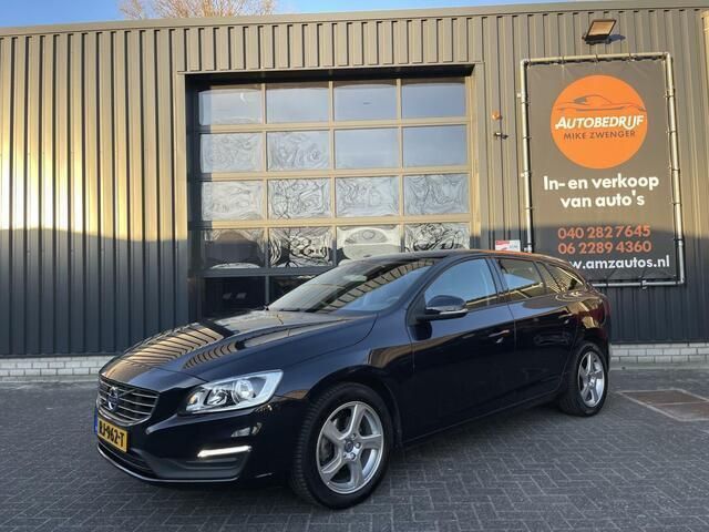 Blauw Gebruikt 2017 Volvo V60 Stationwagen | € 14.950 (Eerlijke prijs) - Afbeelding 1/4