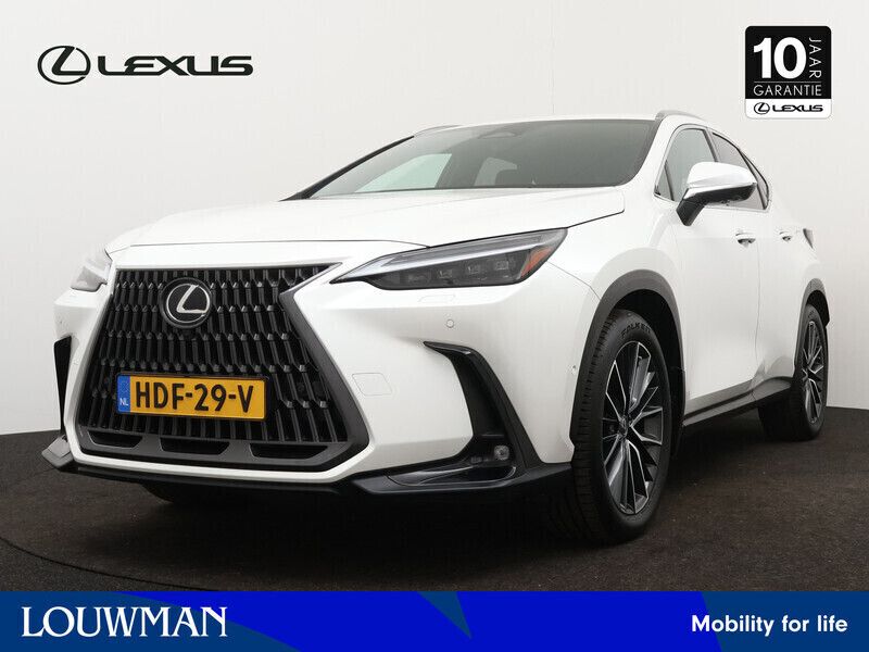 Wit Gebruikt 2022 Lexus NX450h+ Executive Line SUV | € 57.945 (Eerlijke prijs) - Afbeelding 1/3