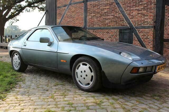 Grijs Gebruikt 1983 Porsche 928 Coupé | € 17.900 - Afbeelding 1/4