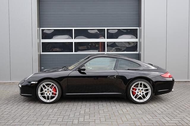 Zwart Gebruikt 2010 Porsche 911 Carrera Coupé | € 54.950 (Eerlijke prijs) - Afbeelding 1/4