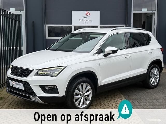 Wit Gebruikt 2016 Seat Ateca Style SUV | € 15.940 (Eerlijke prijs) - Afbeelding 1/4