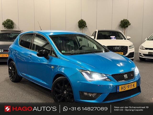 Blauw (metallic) Occasion 2016 Seat Ibiza CONNECT Hatchback | € 6.990 (Eerlijke prijs) - Afbeelding 1/4