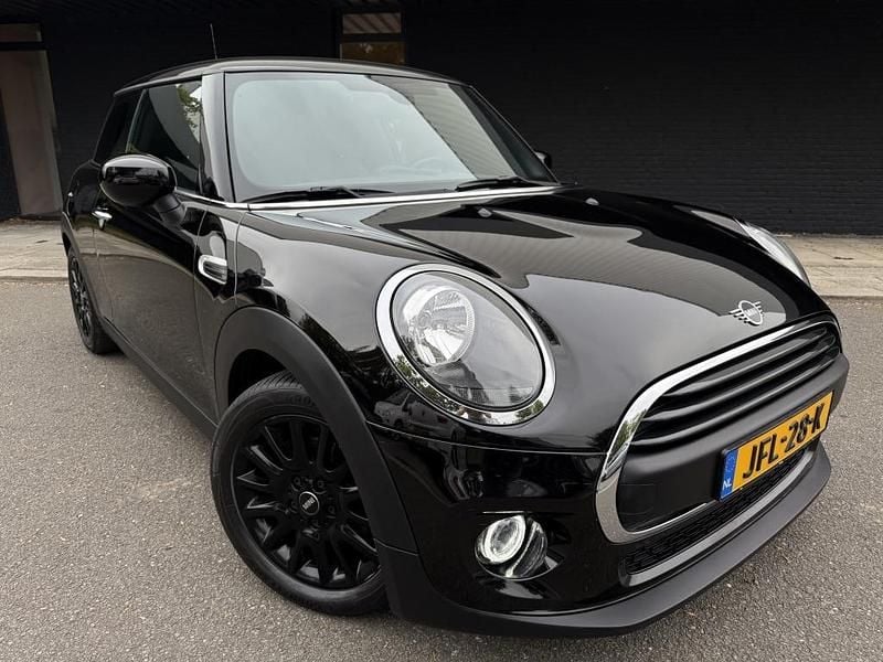 Hatchback Gebruikt 2020 Mini ONE Hatchback | € 15.495 (Eerlijke prijs) - Afbeelding 1/4