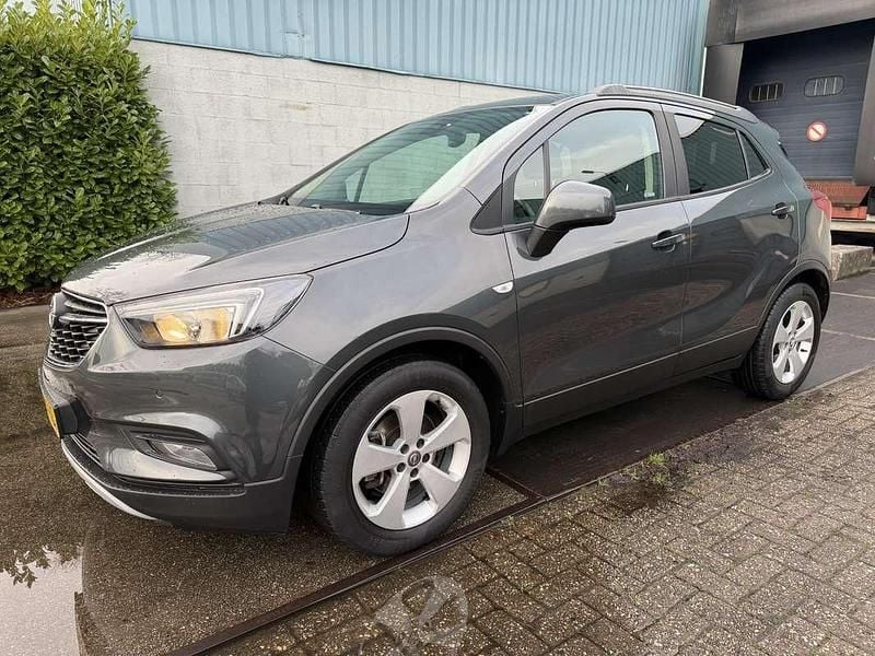 Grijs (metallic) Occasion 2017 Opel Mokka X Edition SUV | € 11.900 (Goede deal) - Afbeelding 1/4
