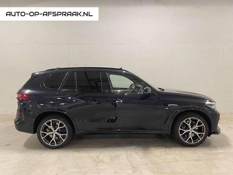 Blauw Occasion 2021 BMW X5 Executive SUV | € 46.995 (Super prijs) - Afbeelding 1/4