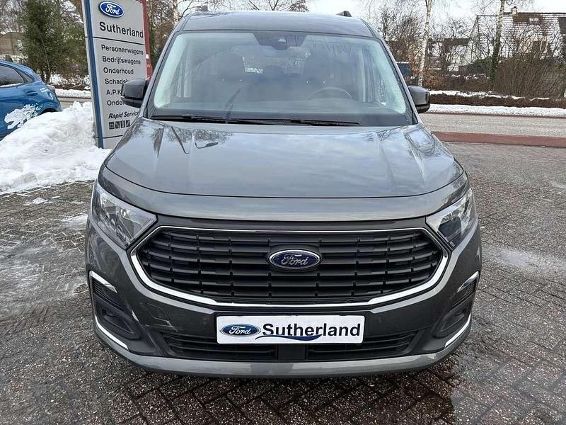 Occasion Ford Tourneo Limited 150 PK (110 kW) 2025 Grijs