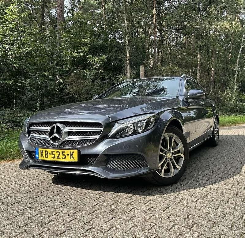 Grijs Gebruikt 2016 Mercedes C350e Edition Stationwagen | € 13.999 (Super prijs) - Afbeelding 1/4