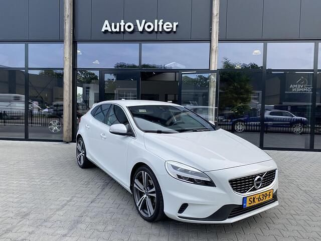Occasion Volvo V40 R-Design 190 PK (139 kW) 2018 Wit Hatchback