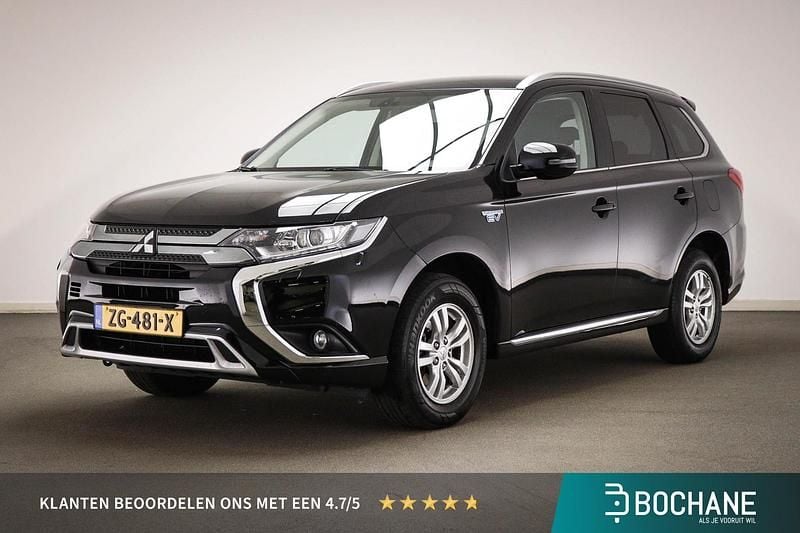Zwart Gebruikt 2019 Mitsubishi Outlander P-HEV SUV | € 21.595 (Goede deal) - Afbeelding 1/4