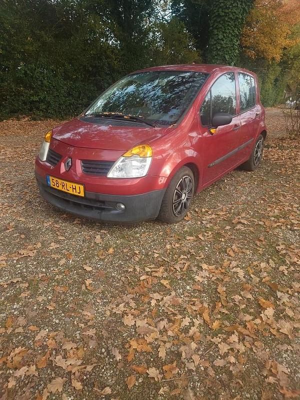 Gebruikt 2005 Renault Modus MPV | € 1.000 (Goede deal) - Afbeelding 1/4