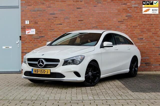 Wit Gebruikt 2017 Mercedes CLA180 Shooting Brake Stationwagen | € 8.995 (Super prijs) - Afbeelding 1/4